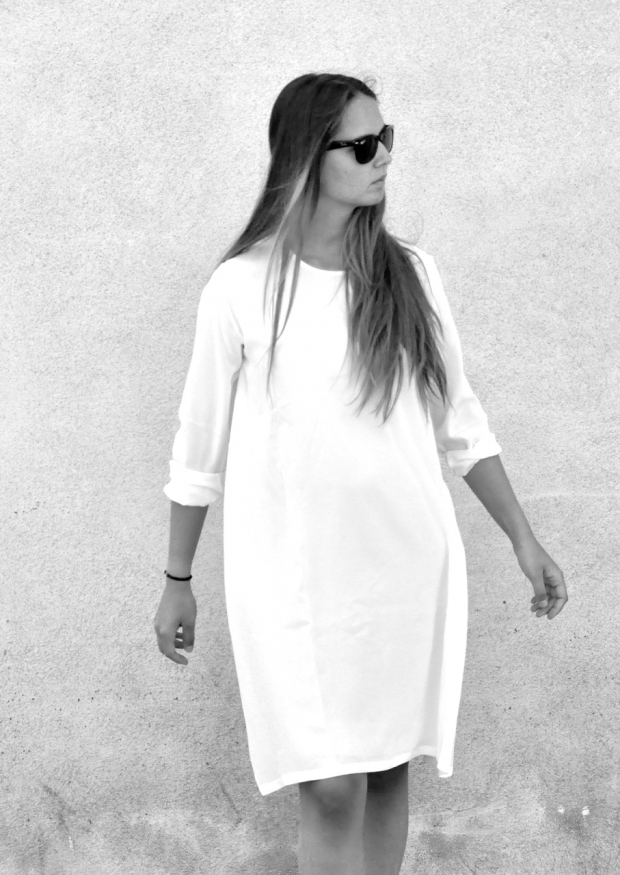 Flared dress, long sleeves, white silk