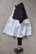 Pleated dress,  long sleeves, white linen