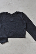 Pull court, maille gris sombre