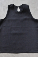 Sleeveless blouse, black linen