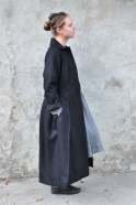 Pleated coat, black wool drap