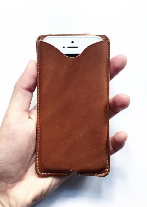 Iphone case THIBAUT, brown leather