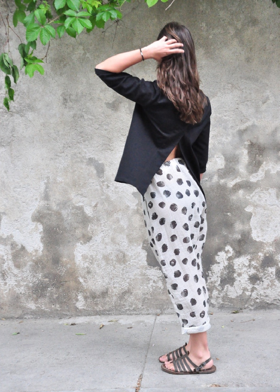 Open blouse, black denim