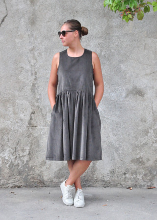 Pleated dress, sleeveless, grey corduroy