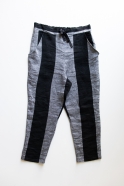 Pockets trousers, black stripes linen