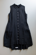 Sleeveless pleated shirt-dress, black linen