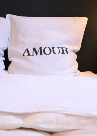 Taie d'oreiller "Amour" noire