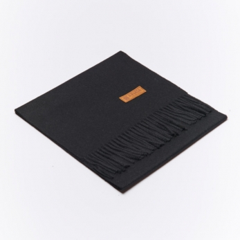Black alpaga scarve