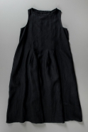 Sleeveless pleated dress, black linen