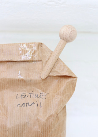 Wood peg, natural