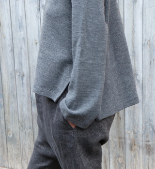 Flared sweater, light grey heavy jersey