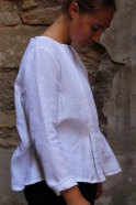 Long sleeves pleated blouse, white linen