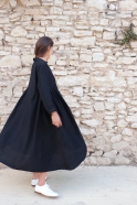 Robe longue à plis, lin noir