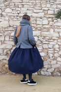Long pleated dress, low waist, sleeveless, navy blue wool drap