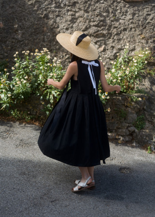 Long pleated bow dress, white denim