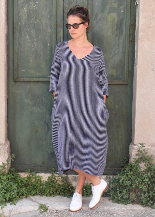 Flared dress, 3/4 sleeves, V neck, dark stripes linen