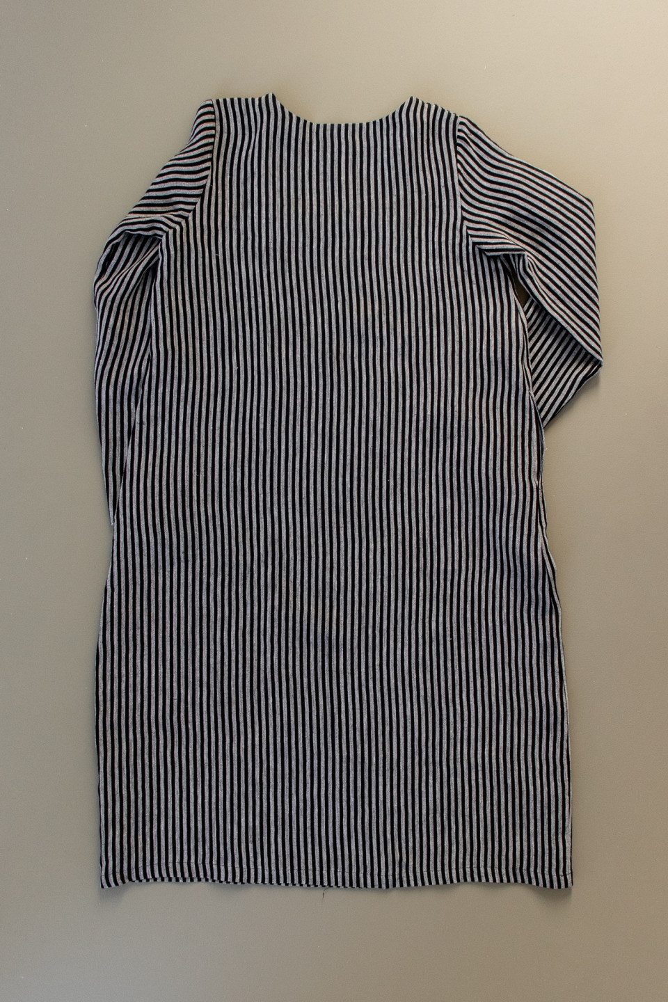 Robe évasée manches longues Uniforme, lainage gris sombre Robe évasée manches longues Uniforme, lainage gris sombre