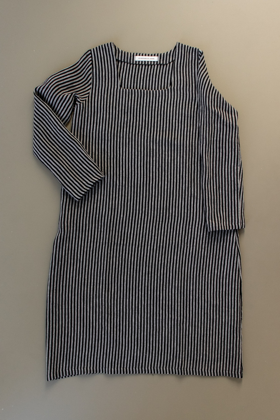 Robe évasée manches longues Uniforme, lainage gris sombre Robe évasée manches longues Uniforme, lainage gris sombre