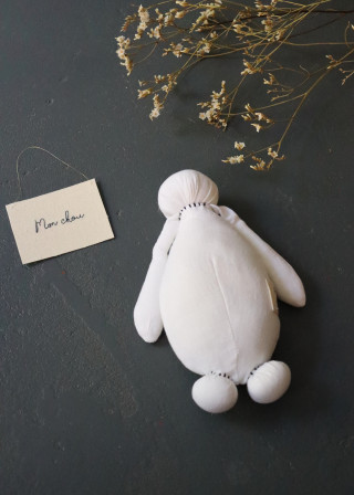 White doll PIGMÉE