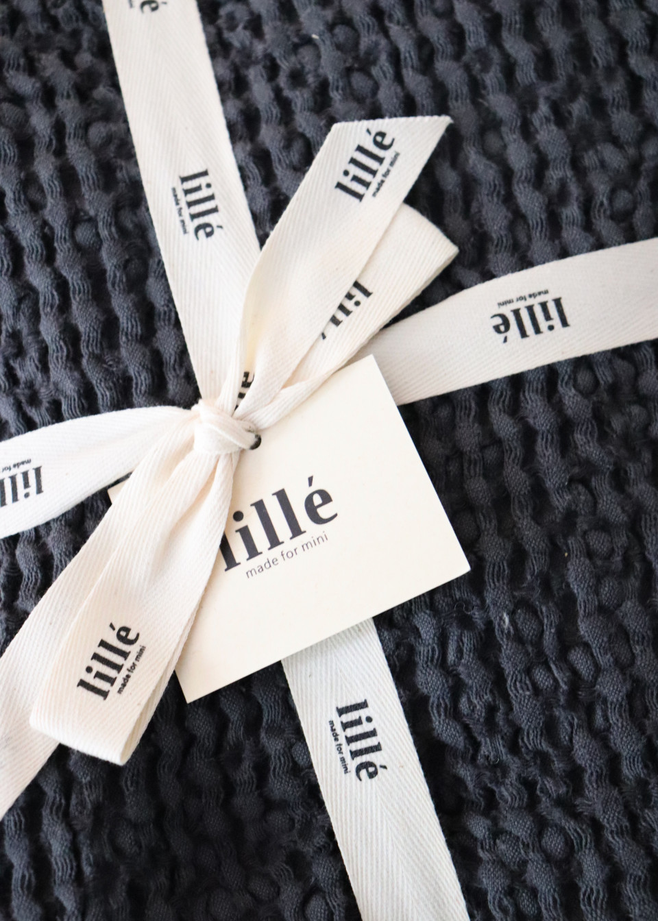 Plaid en nid d'abeille, gris sombre