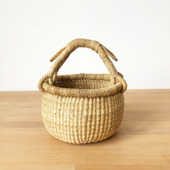 Small round basket