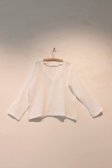 Long sleeves blouse V neck, white linen