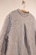 Pleated shirt, light stripes linen