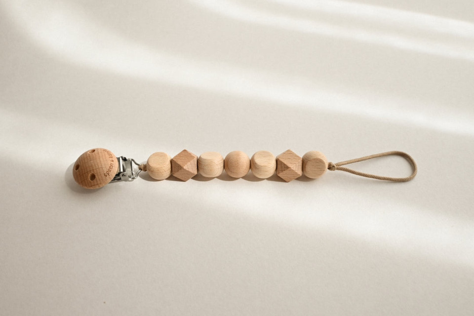 Pacifier clip Nobel - All wood