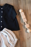 Long sleeves pleated shirt, black linen