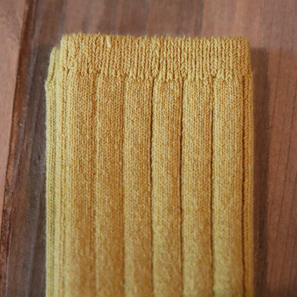 Knee high socks in mustard cotton - CONDOR