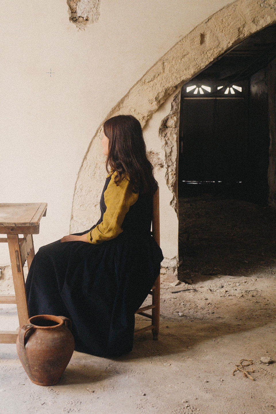 Robe à plis sans manches, velours bleu nuit