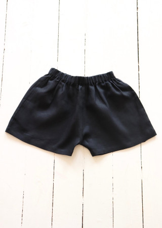 Uniform short, black linen