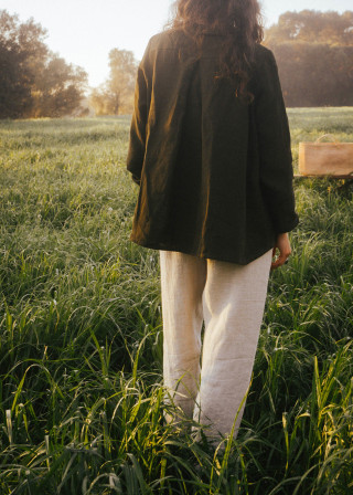 Pleated shirt, green linen