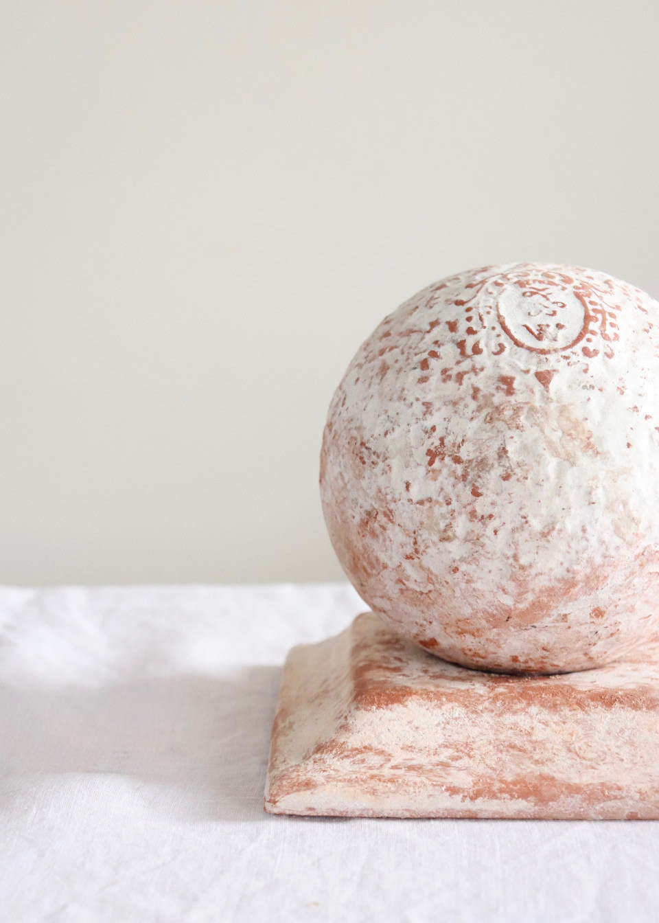 Boule en terre cuite parfumée au Miel - AMPHOLIA