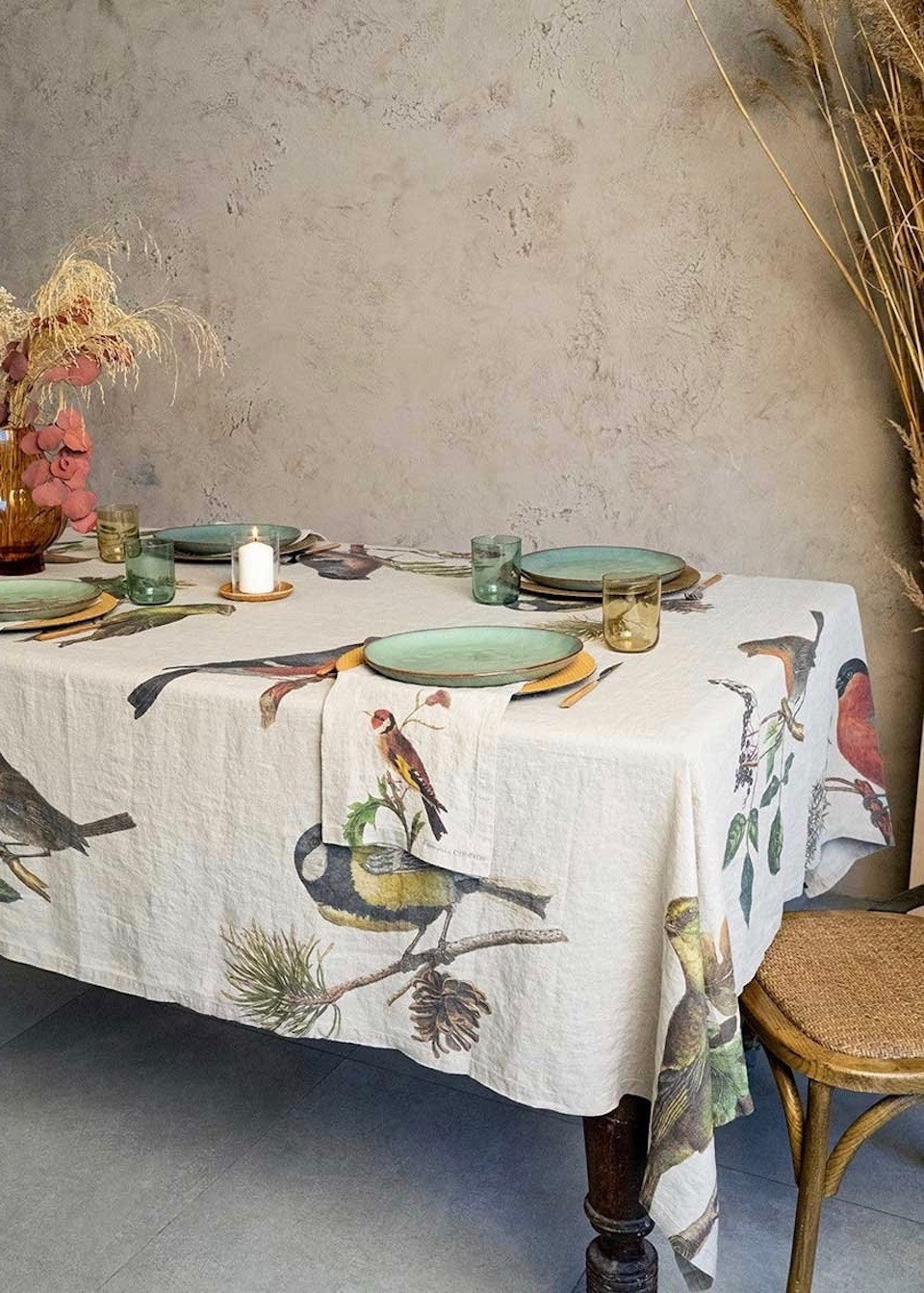 Linen tablecloth with little birds prints - LINOROOM