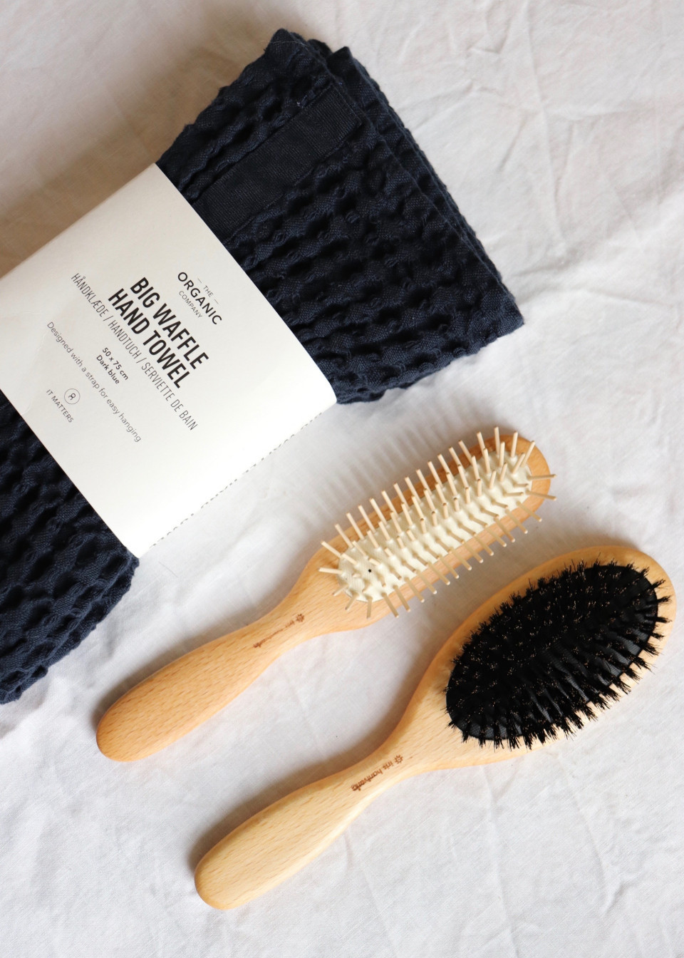 Serviette en nid d'abeille bleu marine - THE ORGANIC COMPANY