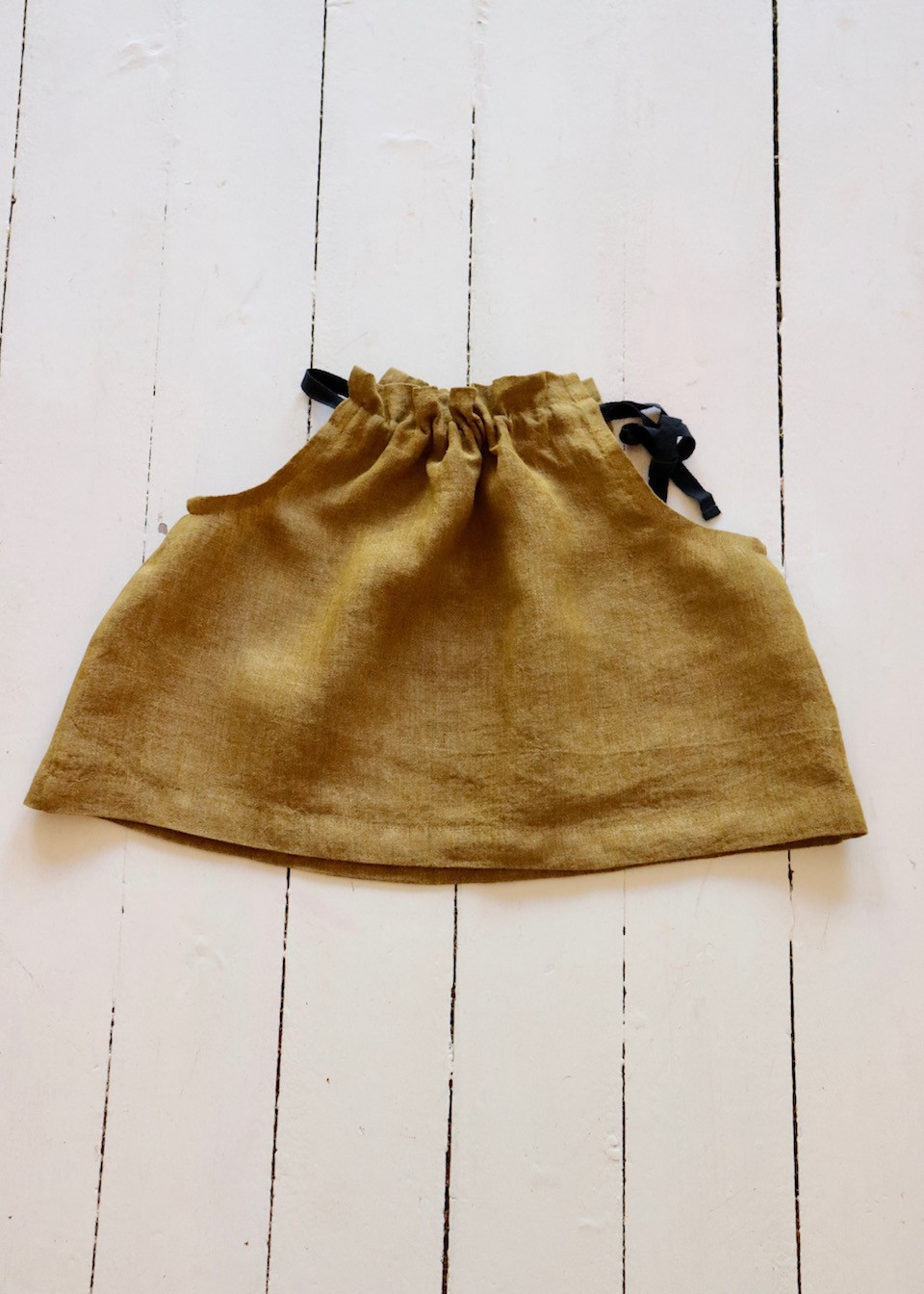 Knotted blouse in mustard linen - LE VESTIAIRE DE JEANNE Knotted blouse in mustard linen - LE VESTIAIRE DE JEANNE