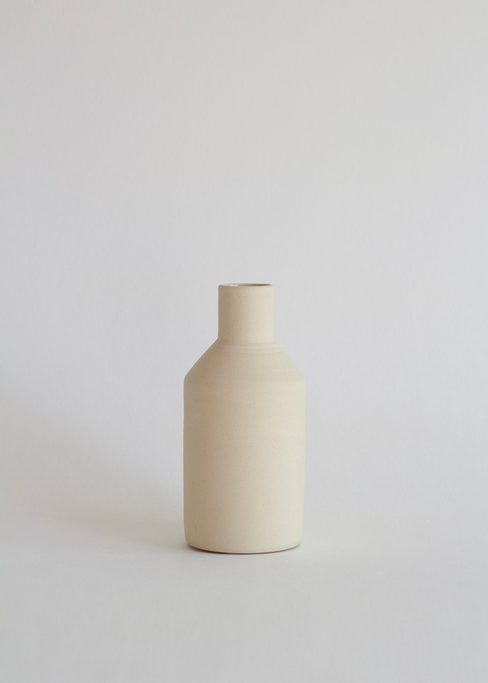 Vase en grès naturel