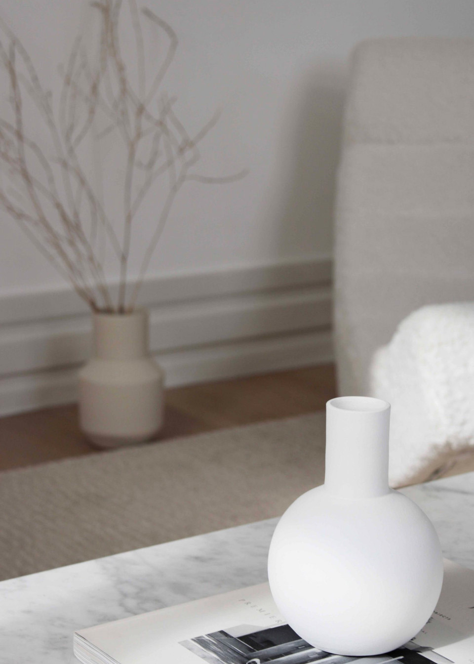 White round Vase
