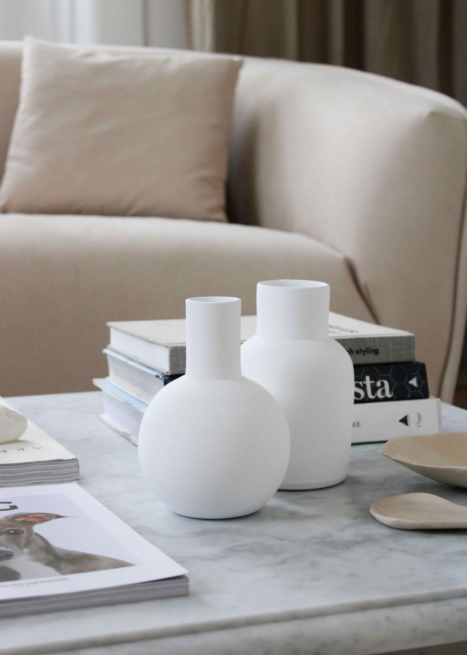 White round Vase
