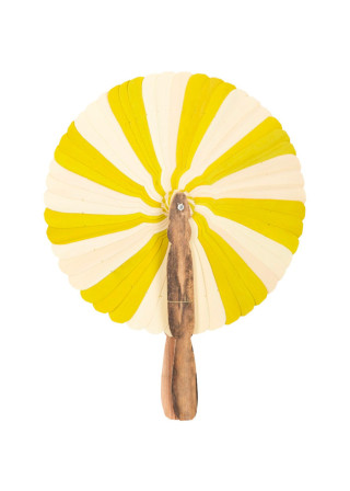 Eventail en feuilles de palmier et manche en bambou