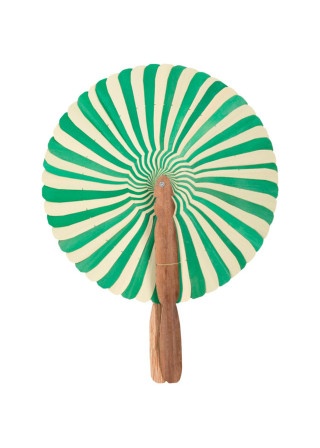 Eventail en feuilles de palmier et manche en bambou