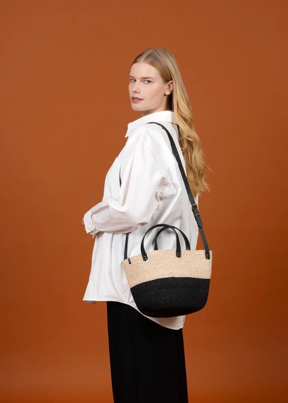 Basket Majani natural & black - MIFUKO Basket Majani natural & black - MIFUKO