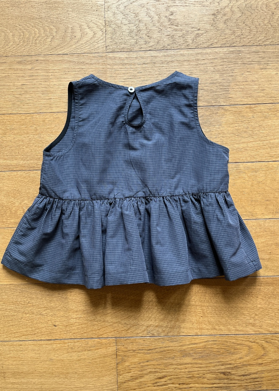 blouse plissée sans manches, vichy bleu - LE VESTIAIRE DE JEANNE blouse plissée sans manches, vichy bleu - LE VESTIAIRE DE JEANNE