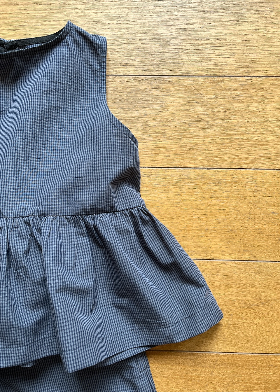 blouse plissée sans manches, vichy bleu - LE VESTIAIRE DE JEANNE blouse plissée sans manches, vichy bleu - LE VESTIAIRE DE JEANNE