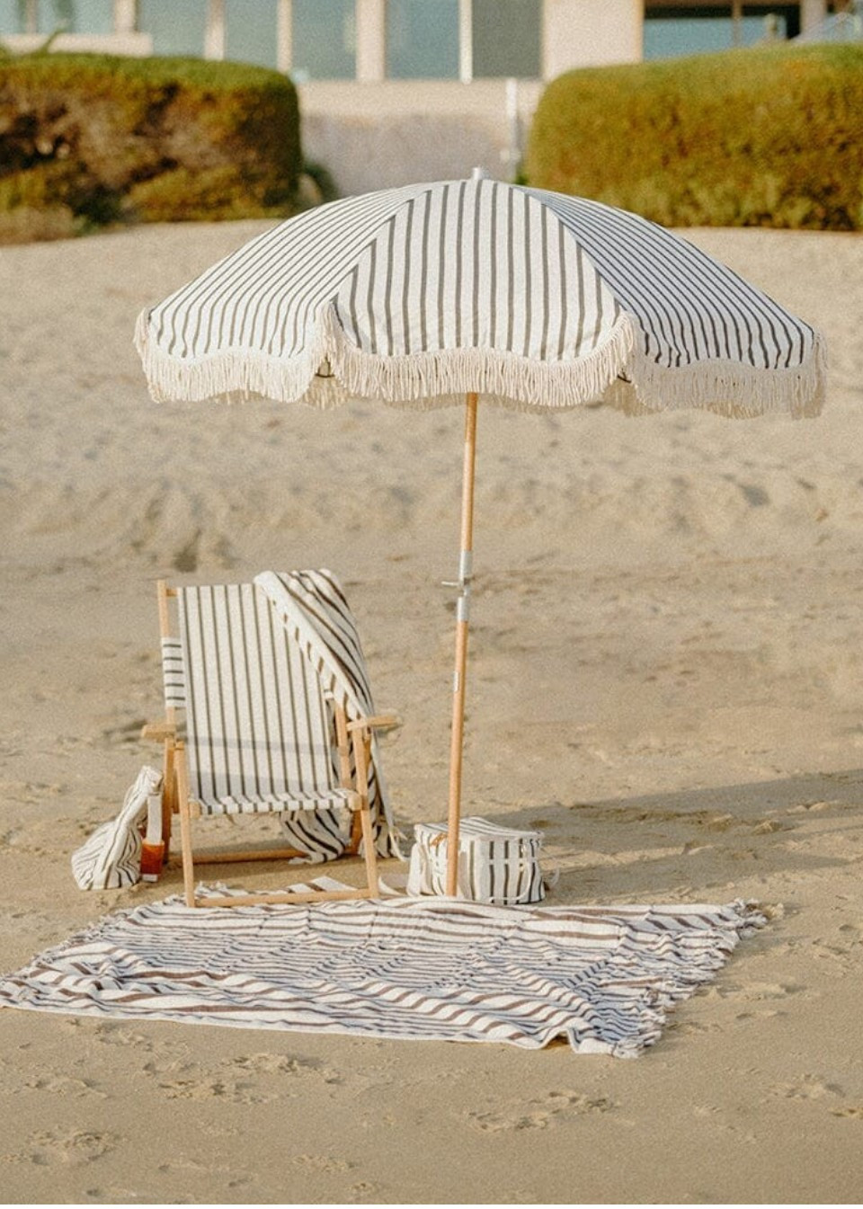 Grand parasol Monaco noir - BUSINESS & PLEASURE