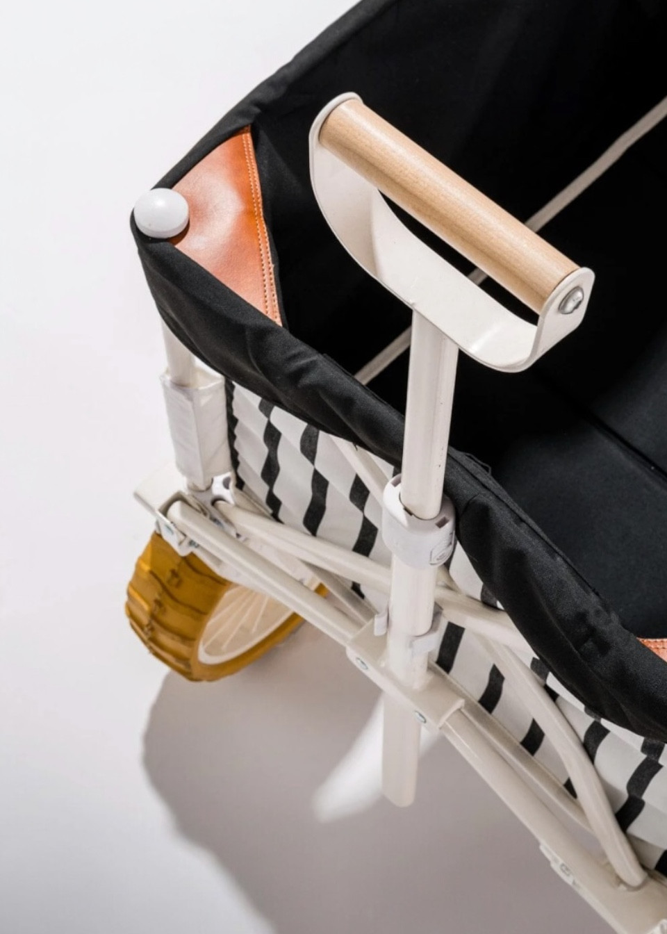 Chariot de plage, rayures noires