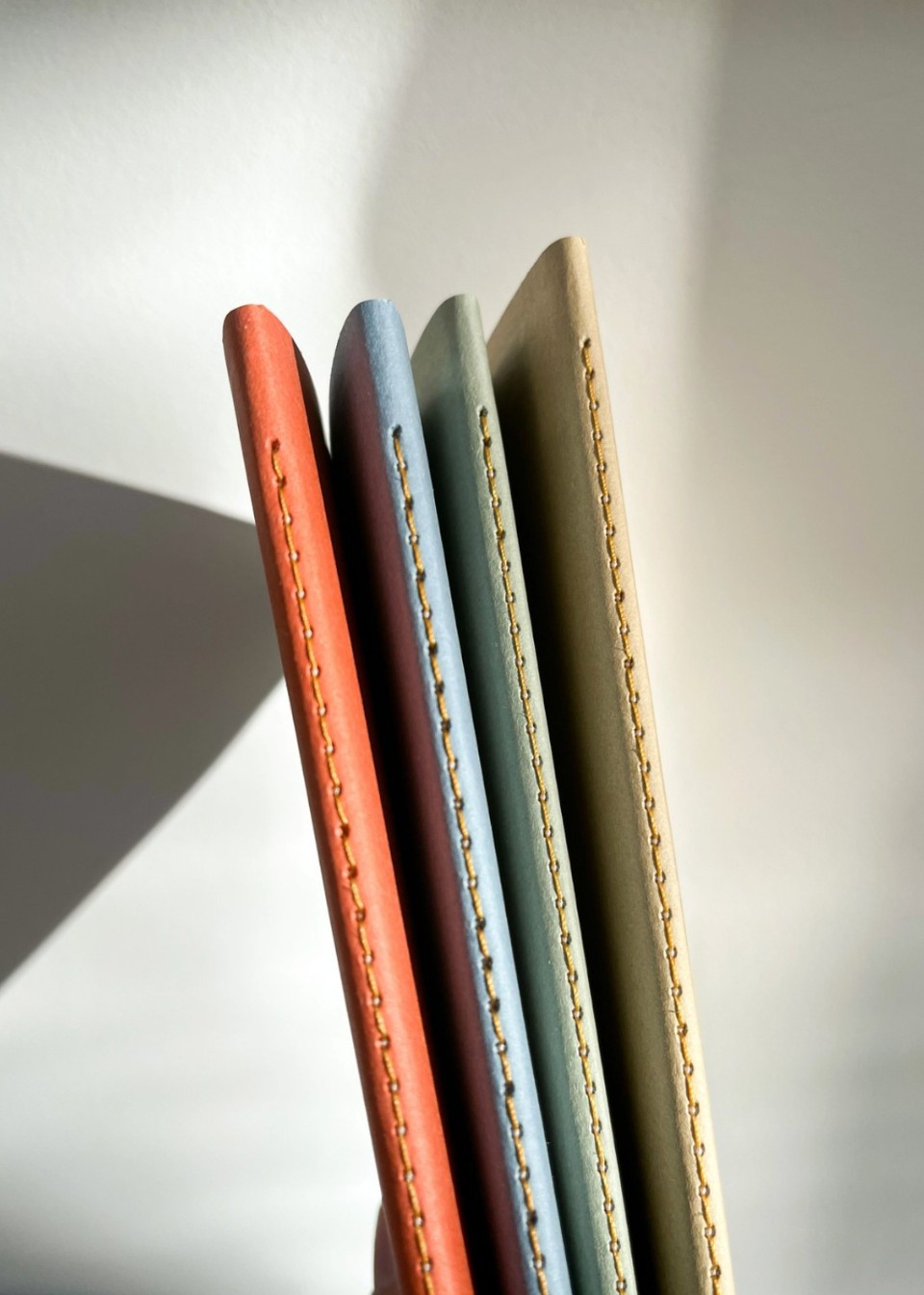 Red weekly planner - FIN STUDIO