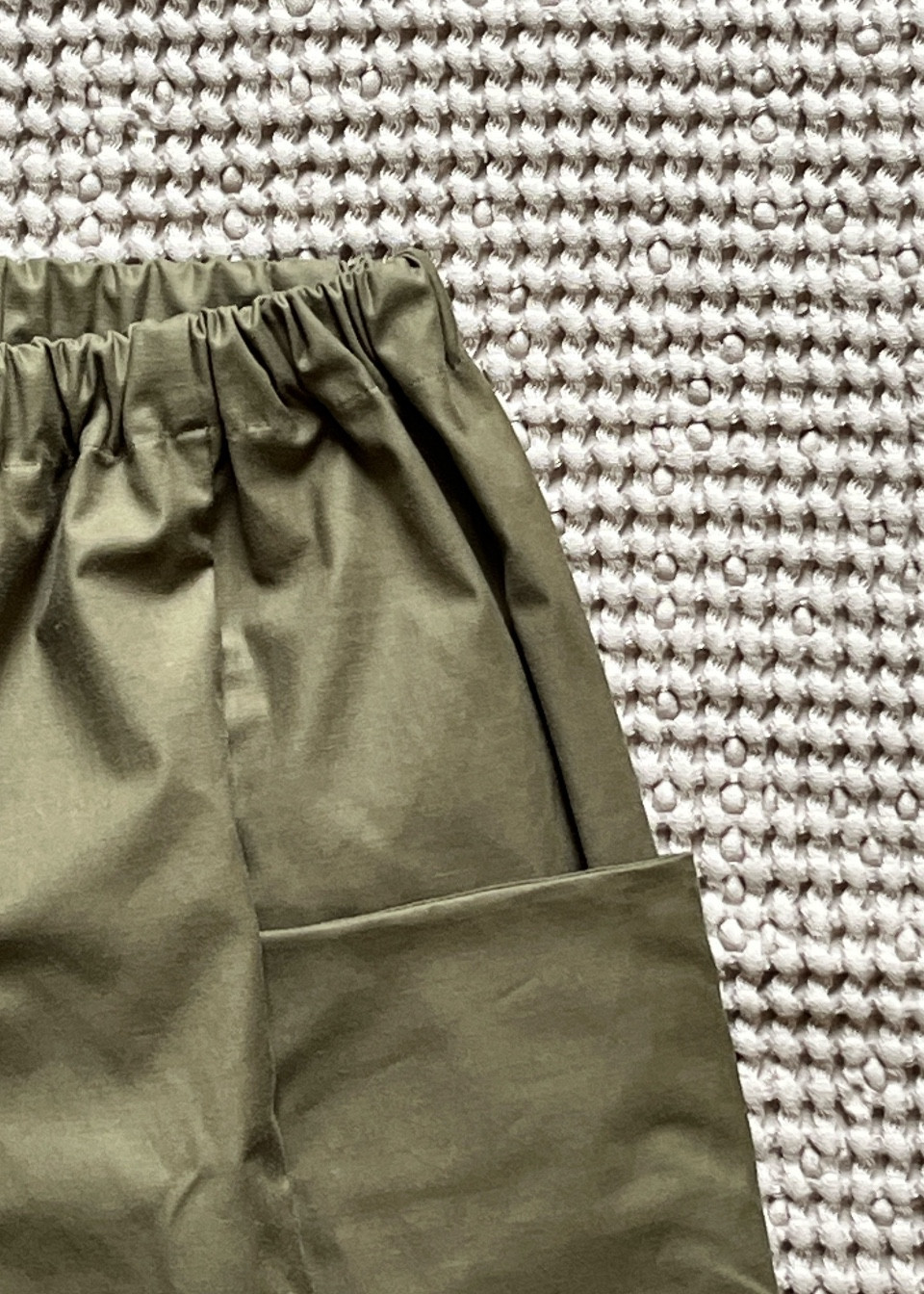 Kid trousers 09 in khaki poplin - LE VESTIAIRE DE JEANNE