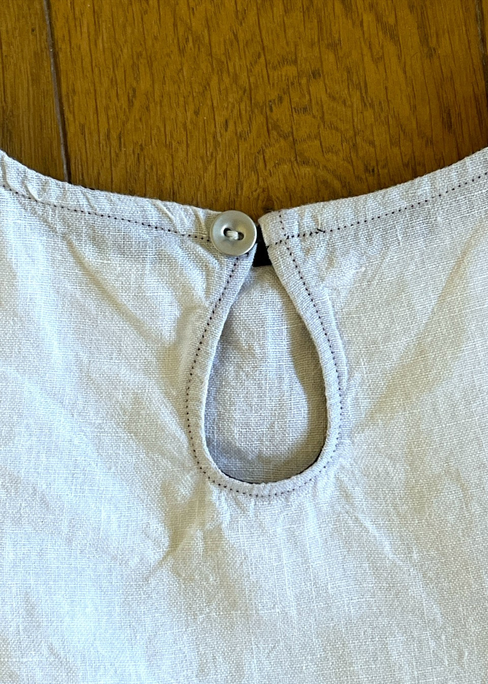 blouse plissée manches longues, lin blanc - LE VESTIAIRE DE JEANNE blouse plissée manches longues, lin blanc - LE VESTIAIRE DE JEANNE